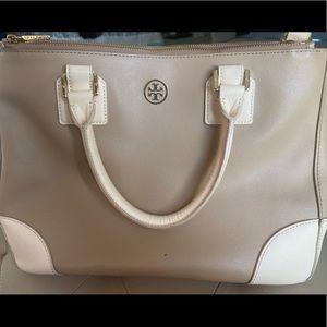 Tory Burch stunning shoulder bag